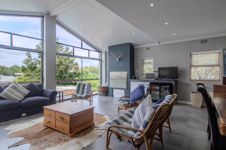 5 Bedroom Property for Sale in Proteaville Western Cape
